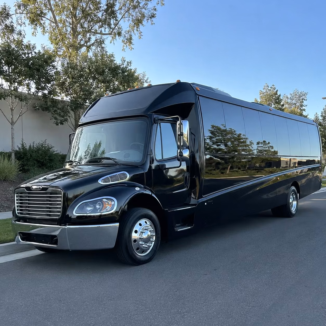 25 passenger minibus