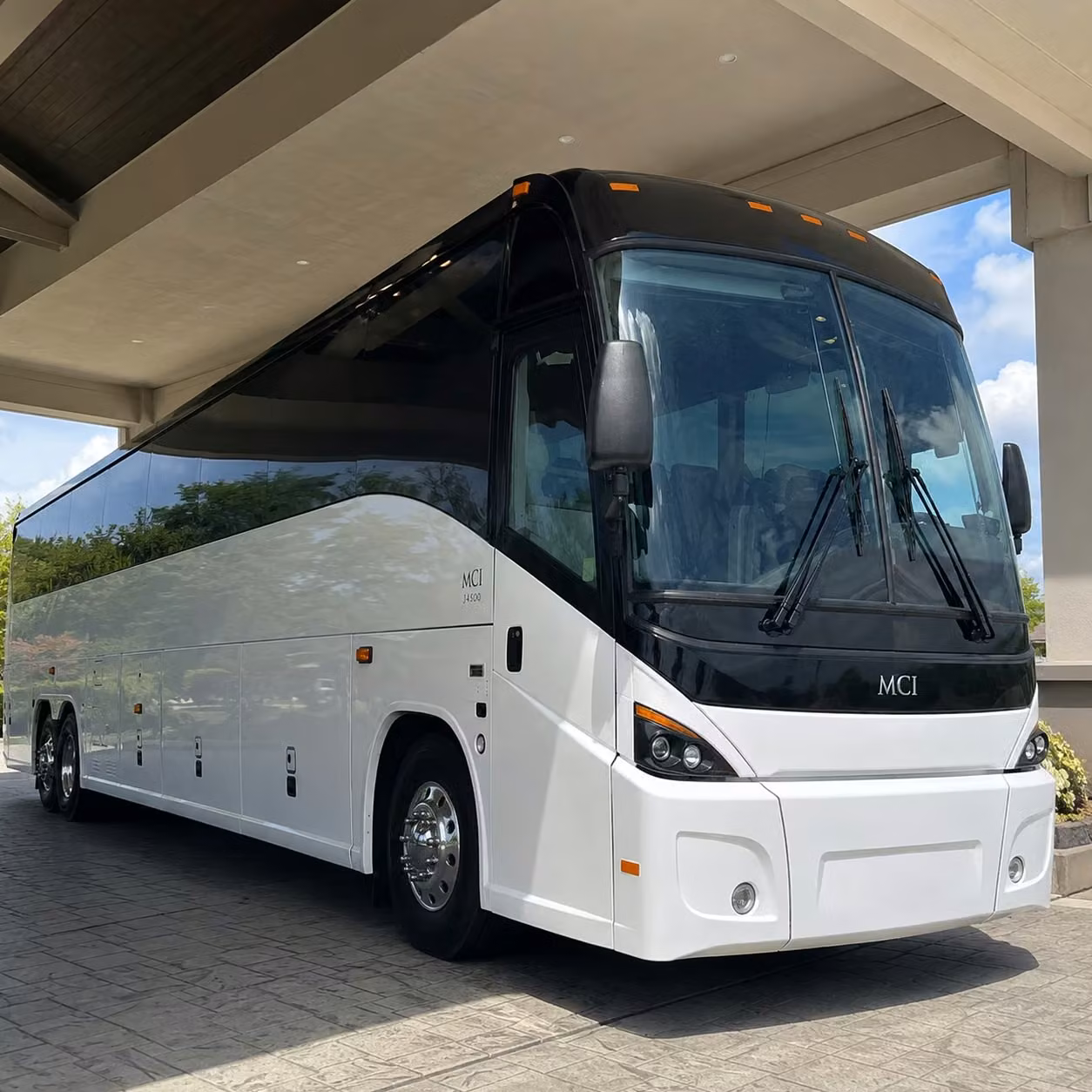 employee transportation in ontario and all the surrounding areas