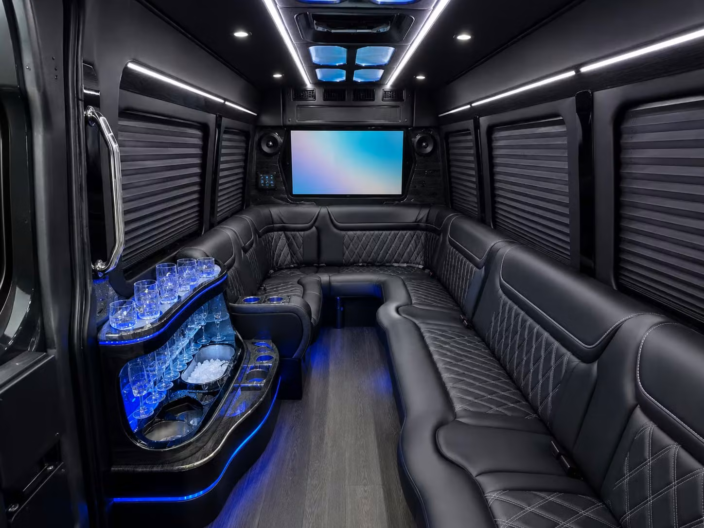 got 30 seconds get online pricing for ontario corporate bus rentals right now