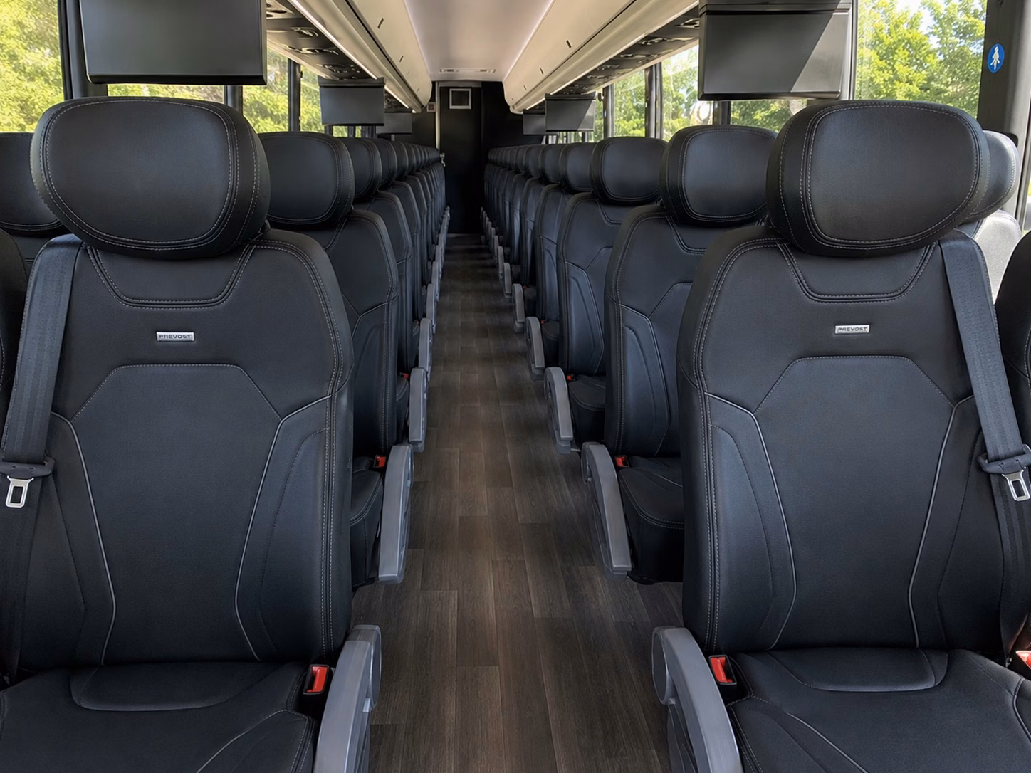 why ontario couples choose charter buses for ceremony to reception transfers